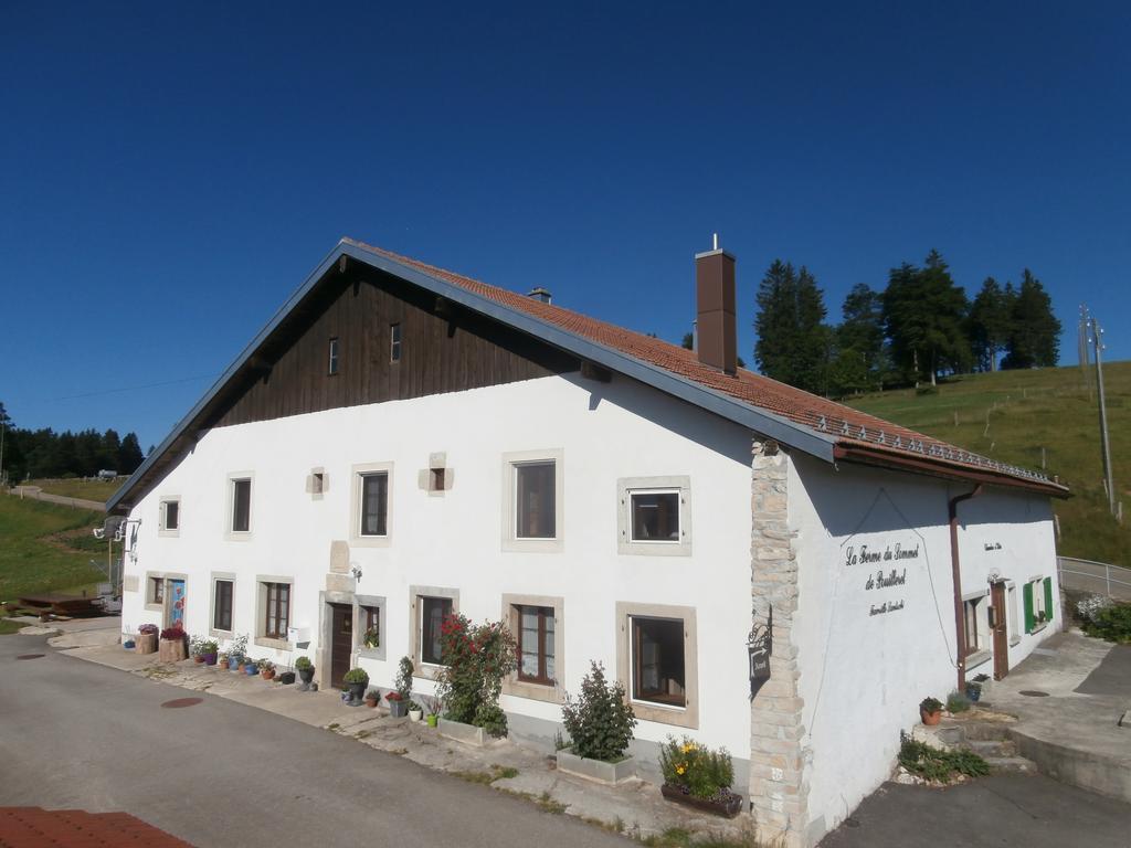 B&B La Ferme De Pouillerel La Chaux De Fonds Dış mekan fotoğraf
